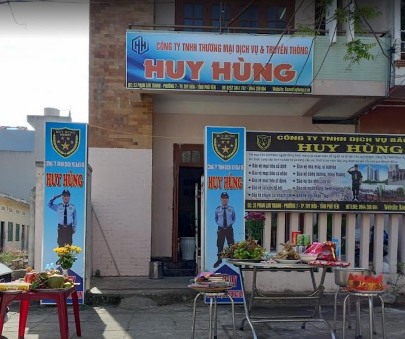 Công ty TNHH dịch vụ bảo vệ Huy Hùng