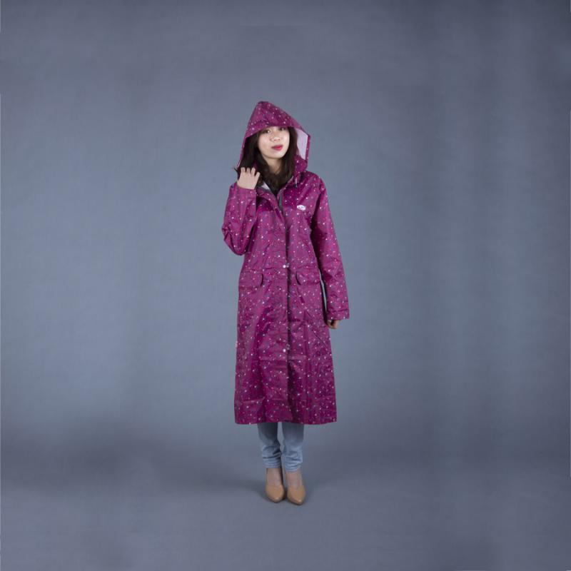 Công ty TNHH Thương mại & Sản xuất áo mưa Tân Hưng Phong
