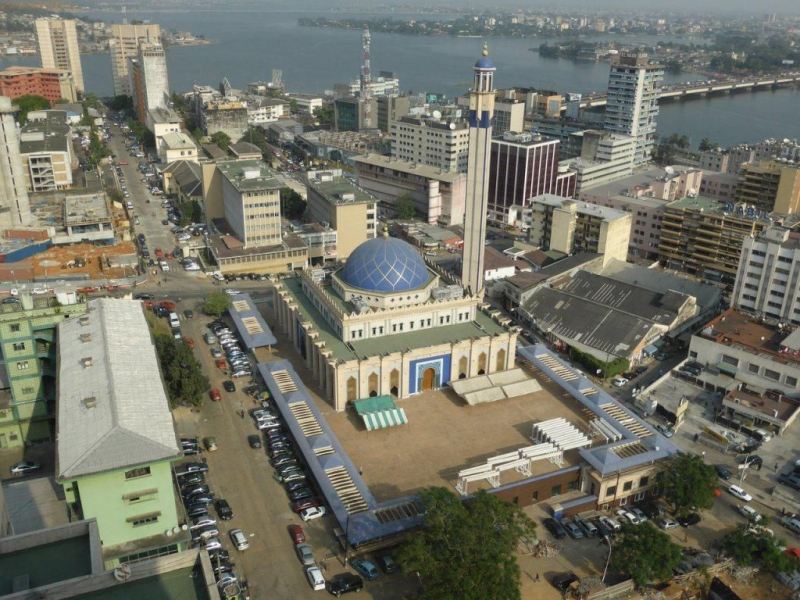 Côte d'Ivoire là nền kinh tế tăng trưởng nhanh thứ 8 thế giới