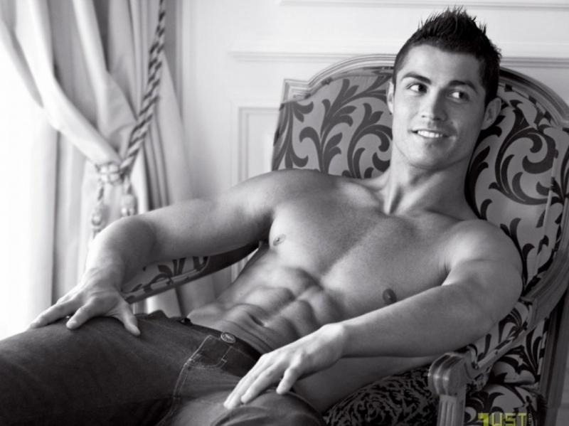 Ronaldo sở hữu thân hình quyến rũ nhất thế giới