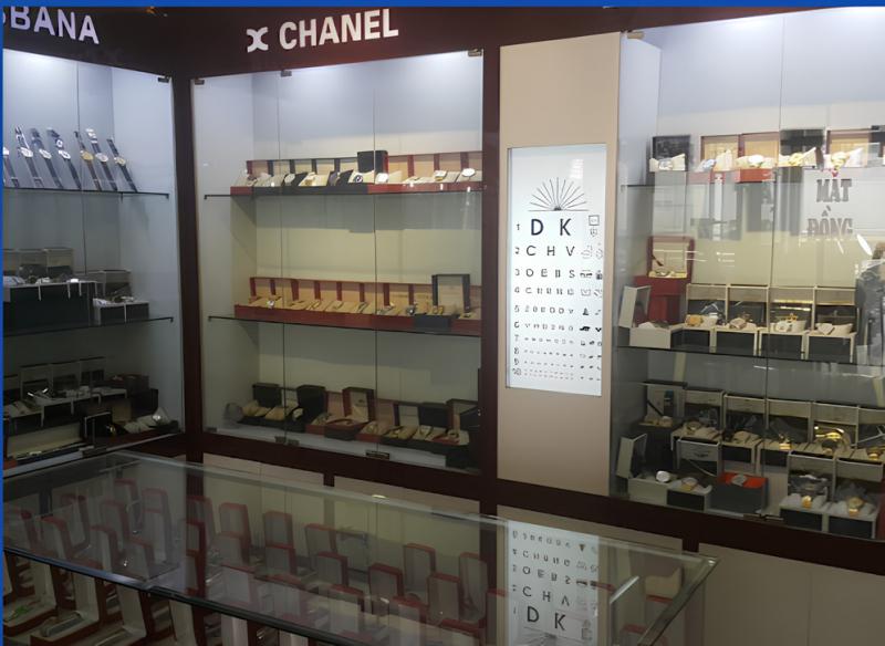 Cửa hàng kính mắt đồng hồ Ngọc Định