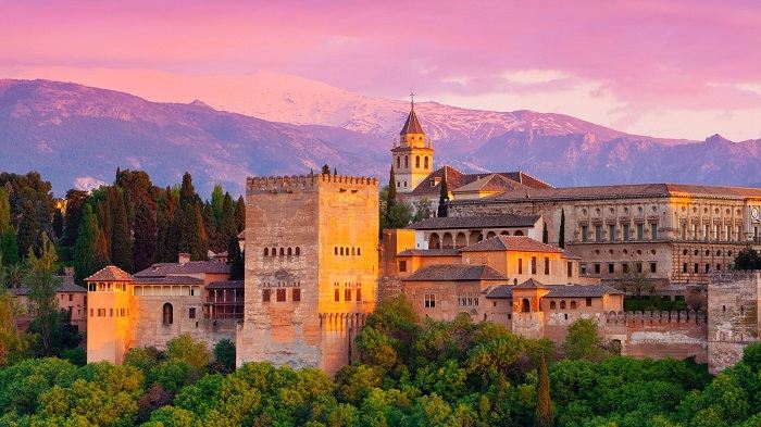 Cung điện Alhambra y Generalife - Tây Ban Nha