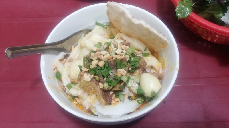 Đặc Sản Đà Nẵng - Mì Quảng, Nem Lụi & Bánh Xèo