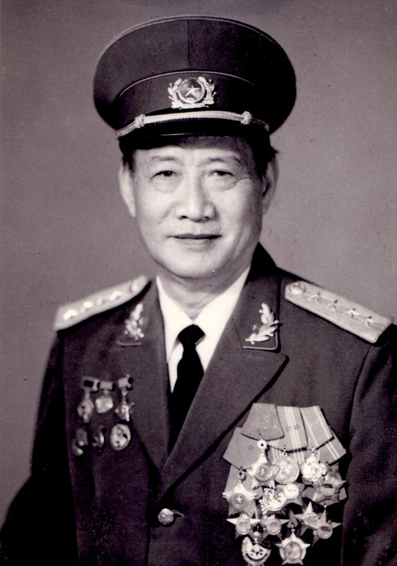 Đại tướng Hoàng Văn Thái