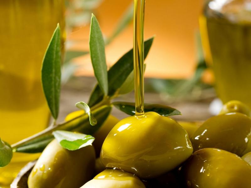 Dầu olive dưỡng móng