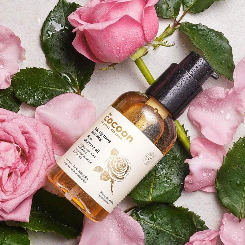 Dầu tẩy trang hoa hồng cocoon (rose cleansing oil)