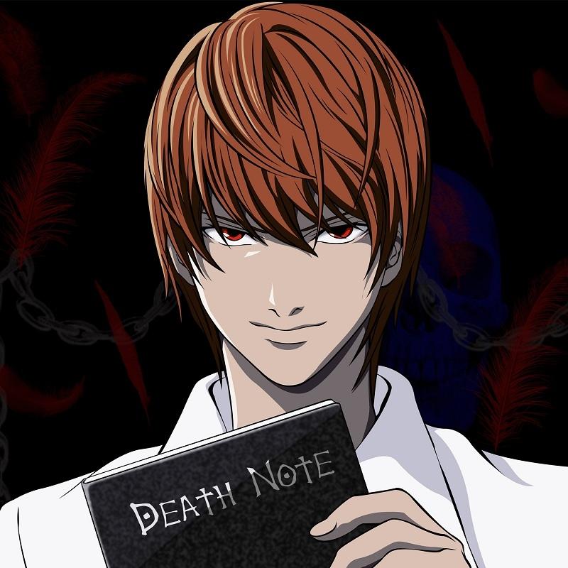 Kira cầm trên tay ''Cuốn sách tử thần'' Death note