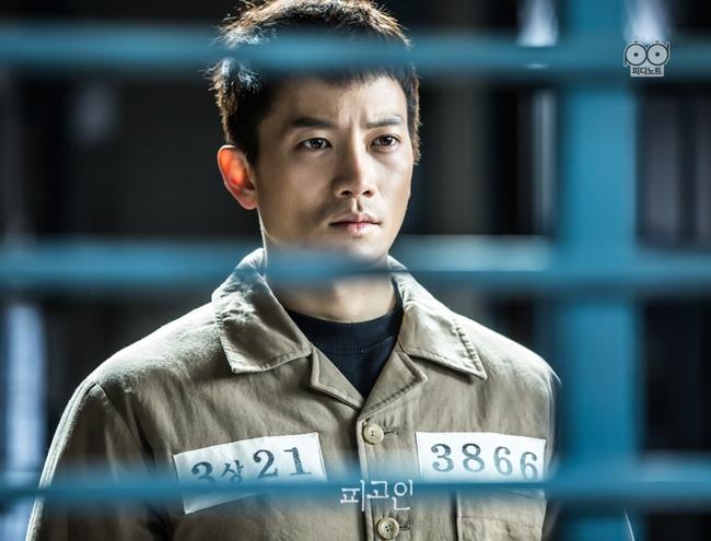 Ji Sung trong vai Jung Woo - nhân vật chính của bộ phim