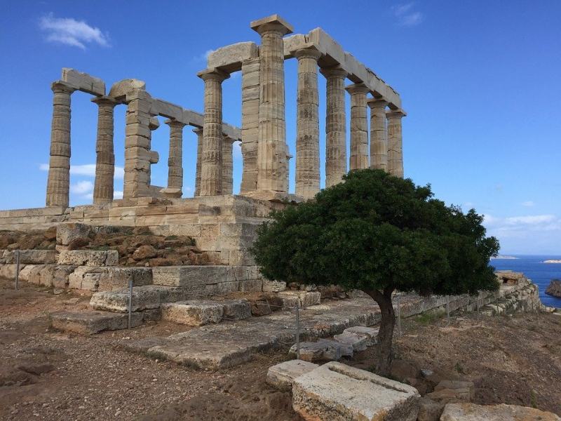 Đền thờ thần Poseidon tại vịnh Saronic