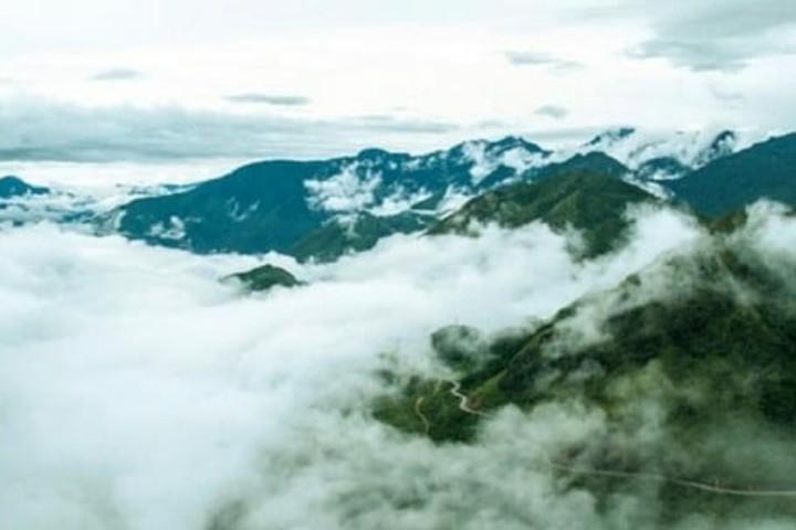Săn mây tại đèo Ô Quy Hồ là trải nghiệm rất tuyệt