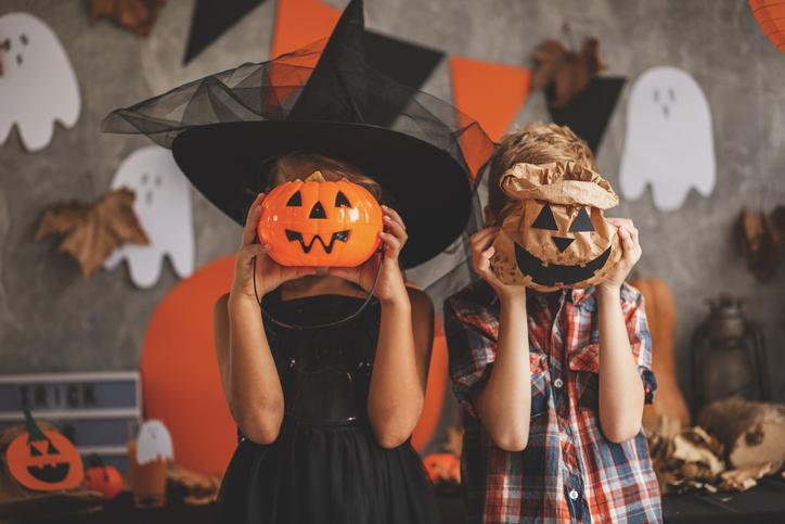 Tại sao phải hóa trang và đeo mặt nạ trong lễ hội Halloween?