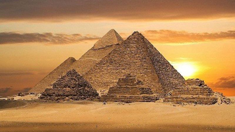 Giza – Ai Cập
