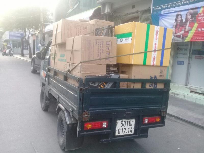 Thành Hưng còn có xe tải hỗ trợ việc vận chuyển khối lượng lớn