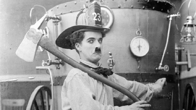Một trong những đạo diễn - diễn viên vĩ đại nhất lịch sử điện ảnh: Charlie Chaplin