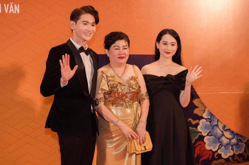 Mới đây, Trúc Anh còn cùng bà Dung Bình Dương tham dự Liên hoan phim Việt Nam lần thứ 22 (Ảnh: NVCC)