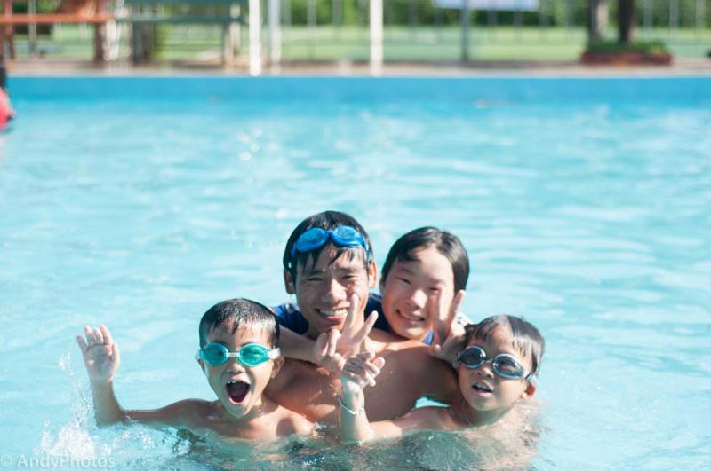 Độ tuổi hợp lý cho bé học bơi