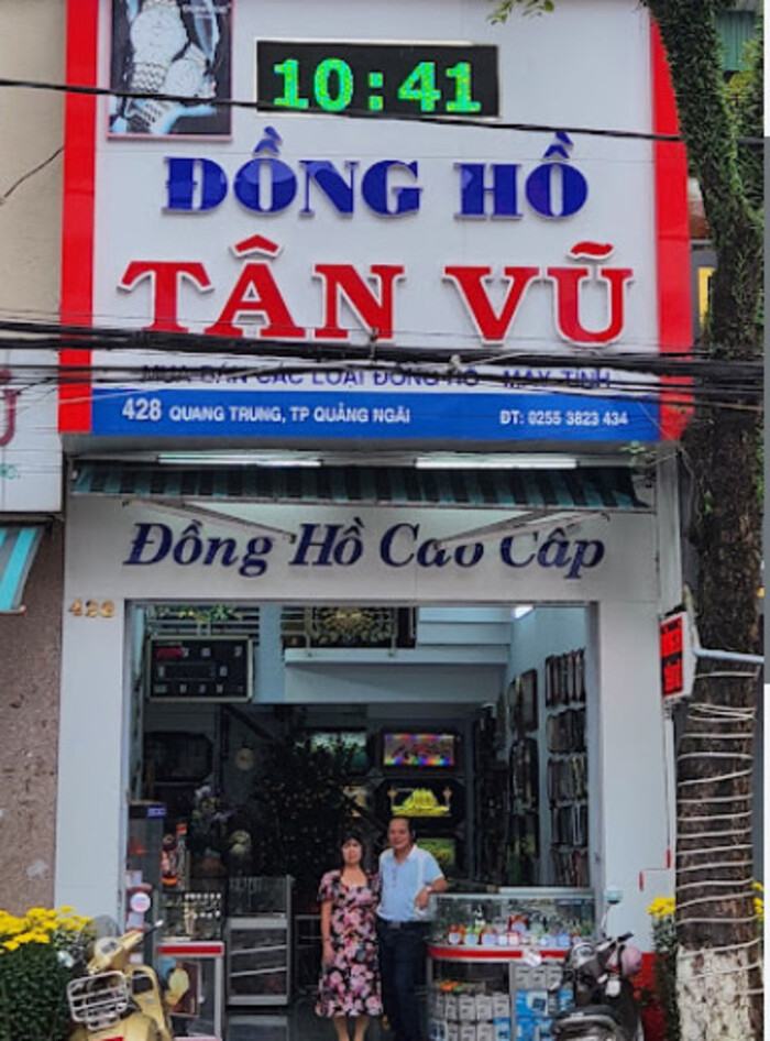 Đồng Hồ Tân Vũ