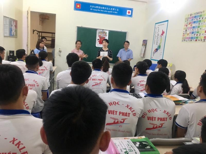 Du học và Xuất khẩu lao động Việt Phát