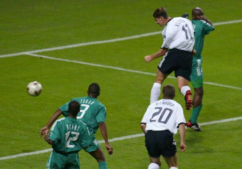 Đức 8-0 Saudi Arabia (2002)