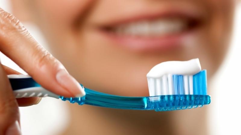 Dùng sai lượng kem đánh răng sẽ gây hại cho sức khỏe răng miệng
