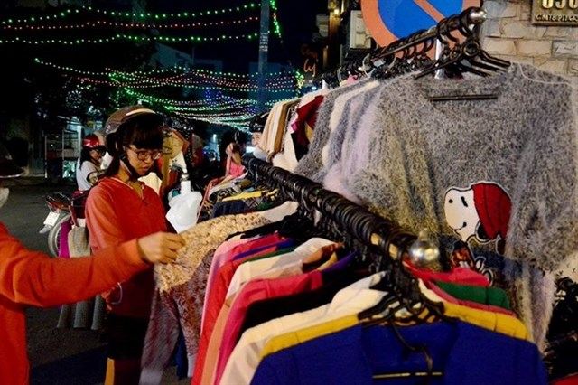 Con đường mua sắm chất nhất Sài Gòn - Cách Mạng Tháng 8