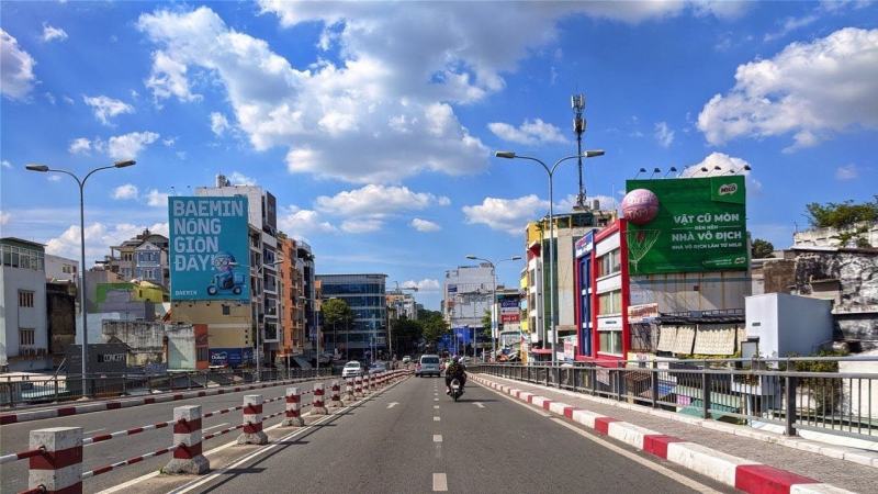Con đường mua sắm chất nhất Sài Gòn – Quang Trung