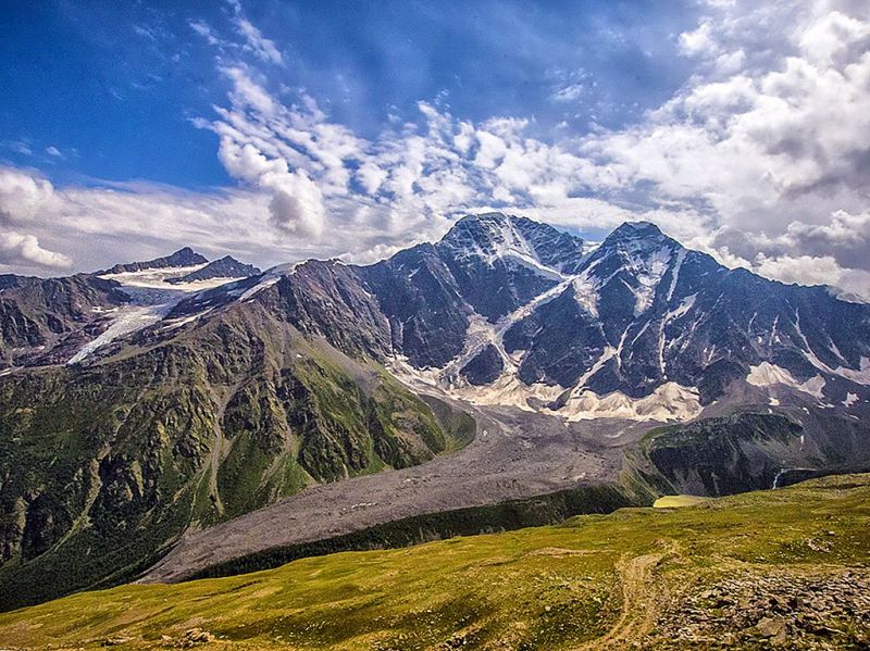 Elbrus - Ngọn núi cao nhất châu Âu