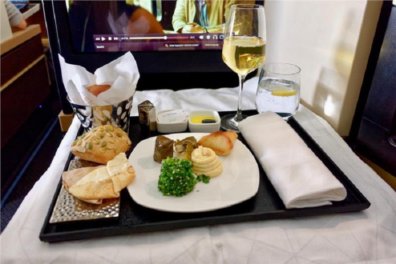 Bữa ăn trên Etihad Airways
