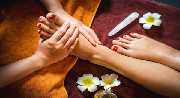 Foot and Body Massage Sen Việt