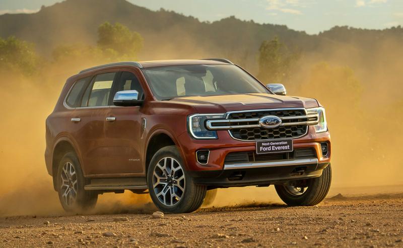 Ford Everest: 635 xe