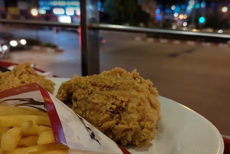 ﻿﻿Gà Rán KFC Nguyễn Văn Cừ