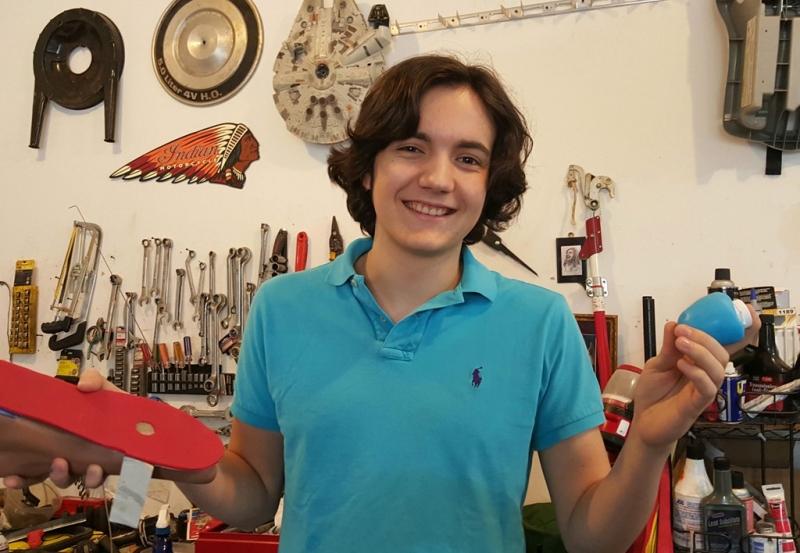 Cậu bé 15 tuổi Gabriel Mesa với những phát minh đặc biệt - Nguồn: Cnet