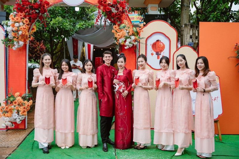 Tiệm Áo Dài Cô Ba – Cho thuê áo dài cưới hỏi đẹp tại Vinh Nghệ An