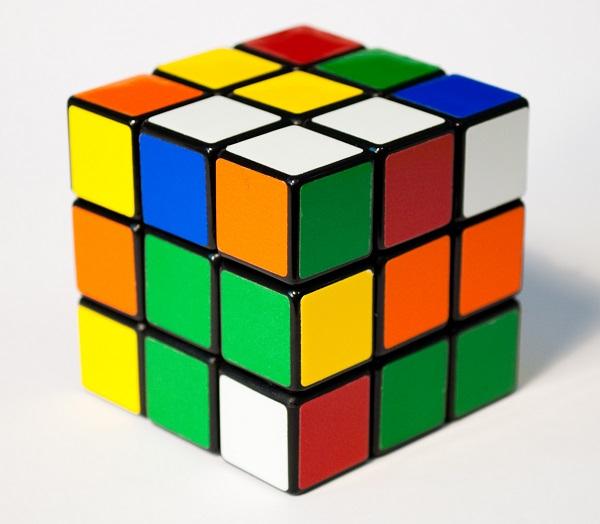 Rubik là một “khối nhựa nhiều màu” đã “đốn tim” biết bao trẻ em trên khắp thế giới
