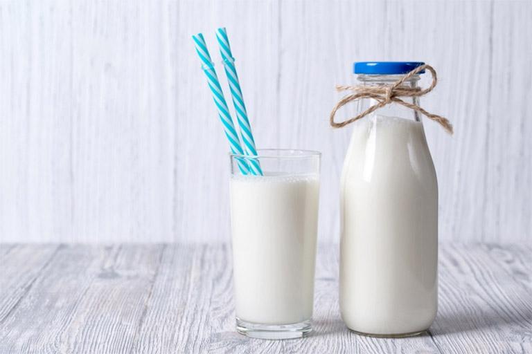 1 ly sữa tươi sẽ giúp bạn giảm căng thẳng, mệt mỏi