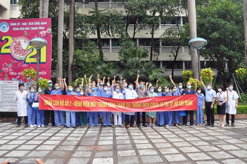 Đoàn công tác số 2 Bệnh viện Mắt Trung ương được tăng cường vào TP. Hồ Chí Minh