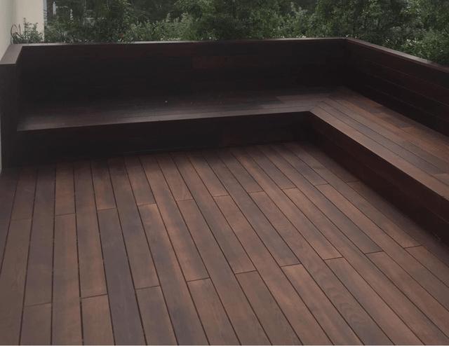 Sàn gỗ bể bơi ngoài trời