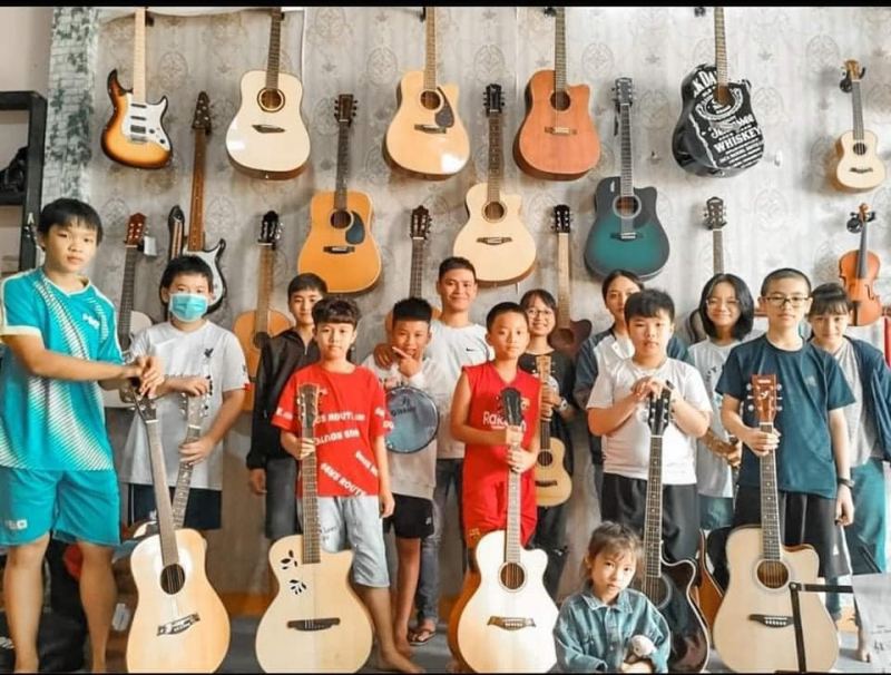 Guitar Đăk Mil - Nhạc cụ Nam Sơn