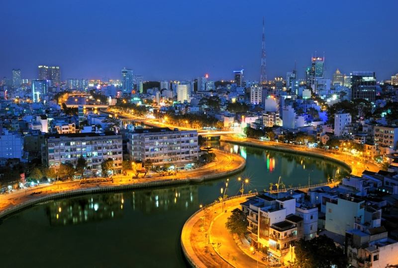 Hà Nội là thủ đô và cũng là thành phố lớn nhất của Việt Nam