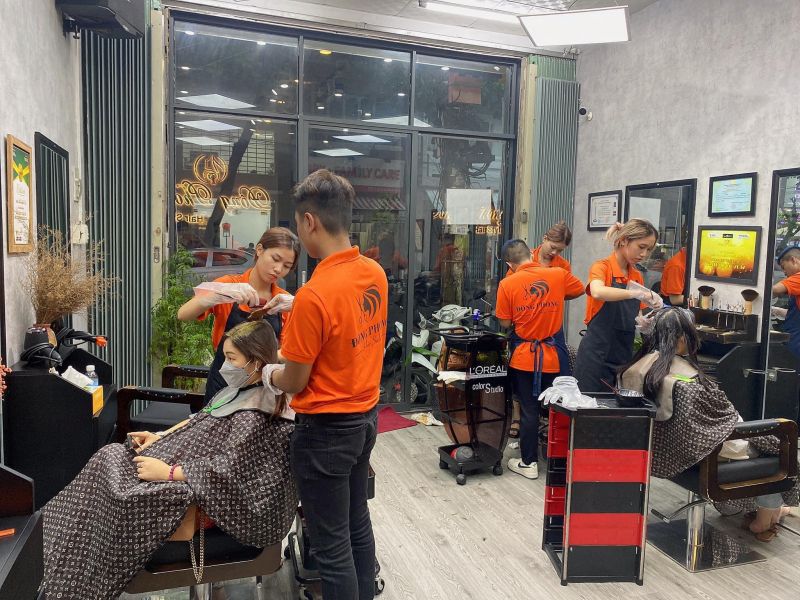 Hair salon Đông Phong