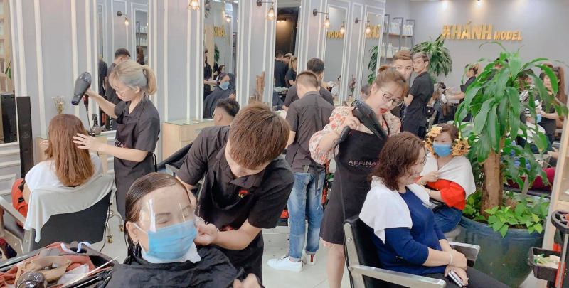 Hair Salon Khánh Cây Kéo Vàng
