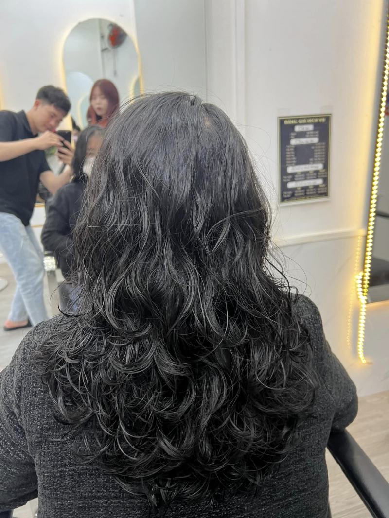 Hair Salon Nguyễn Hưng