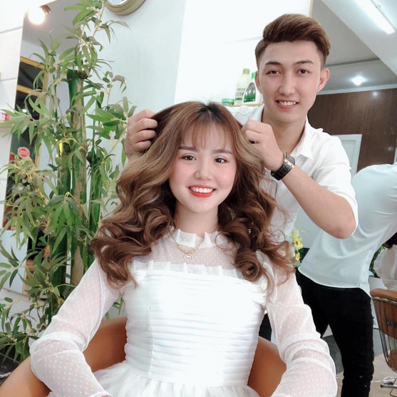 Hair Salon Triệu Vỹ