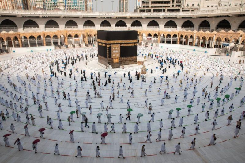 Những người tham gia cuộc hành hương Hajj tụ họp tại Mecca