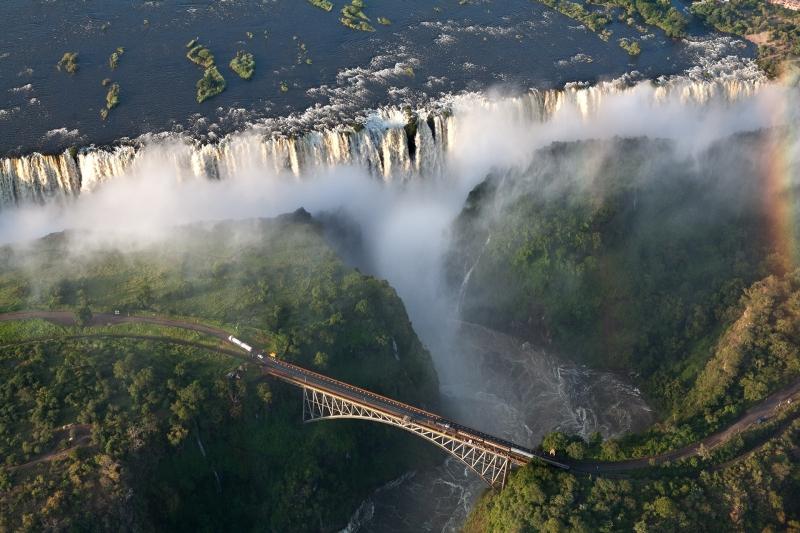 Hồ Devil, thác Victoria, biên giới Zambia và Zimbabwe