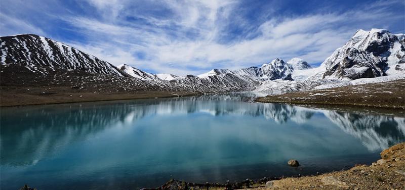 Hồ Gurudongmar nằm ở độ cao 5,148 m, Ấn Độ