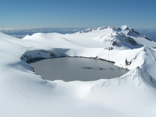 Hồ Mount Katmai Crater (Alaska)