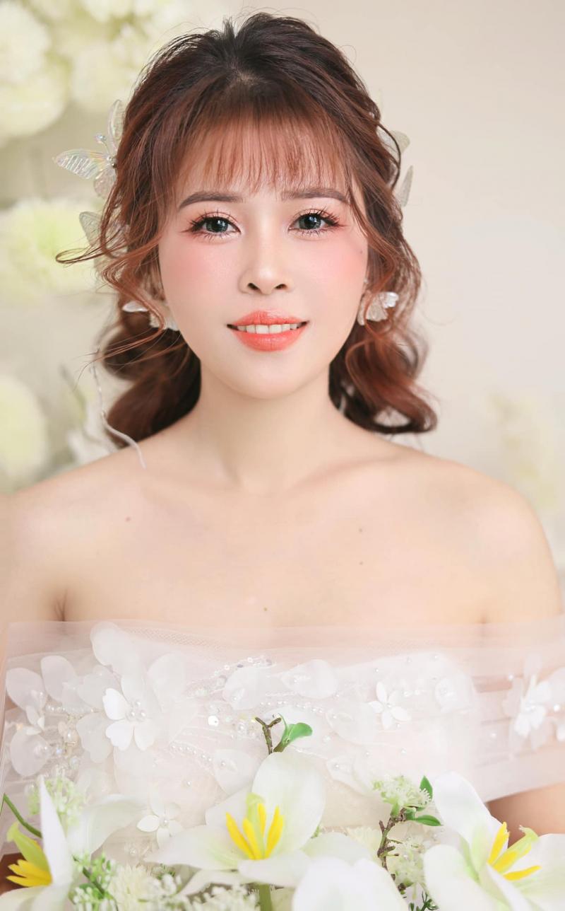 Hương Trịnh Make up (Nguyễn Studio)