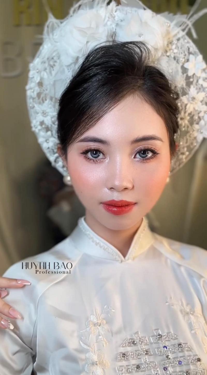 Huỳnh Bảo Make Up Academy