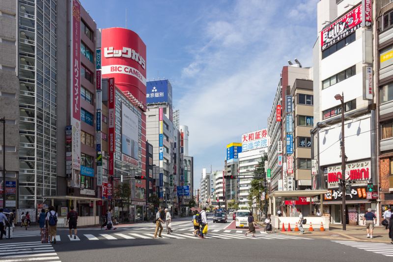 Ikebukuro có rất nhiều trung tâm thương mại